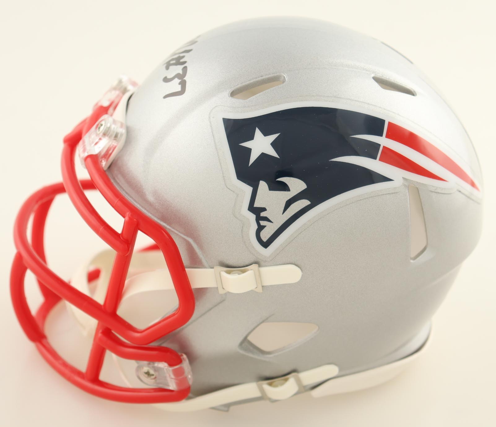 Damien Harris Signed Patriots Speed Mini Helmet (New England Picture) at PristineAuction.com Damien Harris Signed Patriots Speed Mini Helmet (New England Picture) at PristineAuction.com