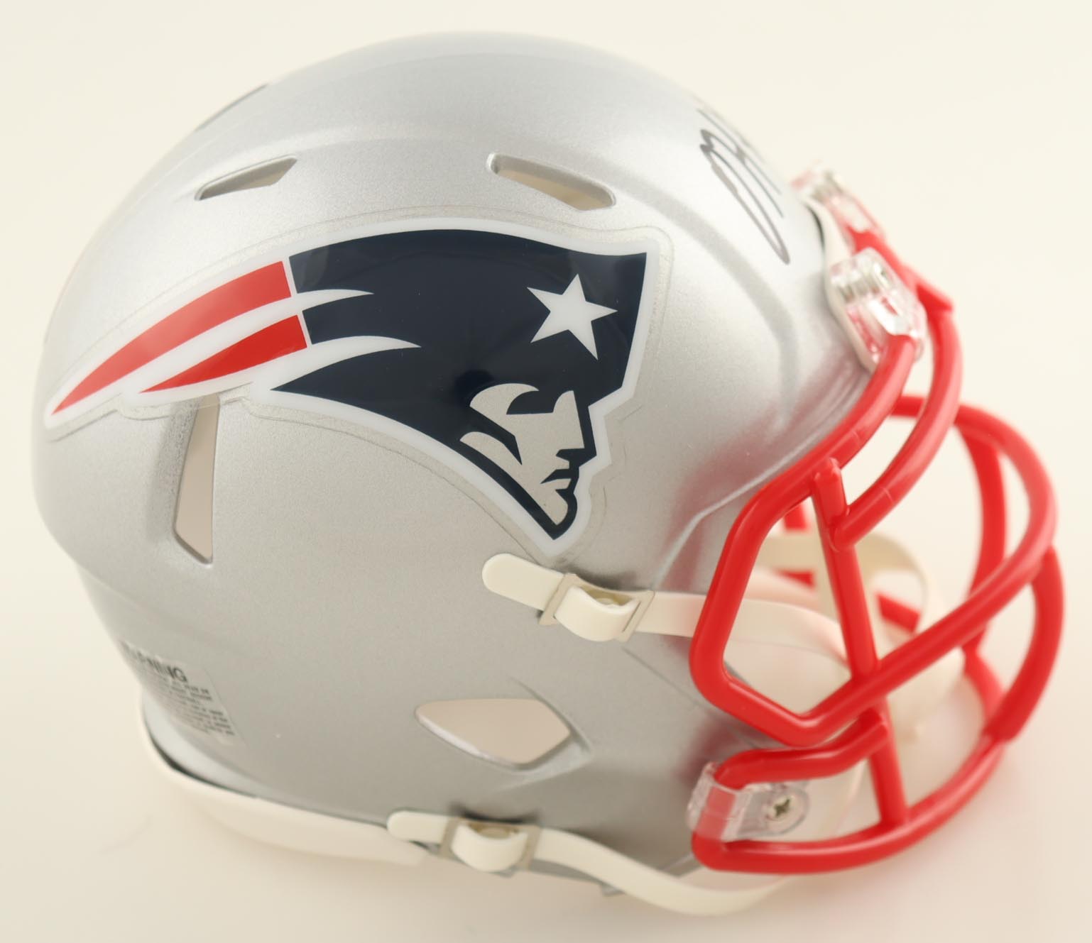 Damien Harris Signed Patriots Speed Mini Helmet (New England Picture) at PristineAuction.com Damien Harris Signed Patriots Speed Mini Helmet (New England Picture) at PristineAuction.com