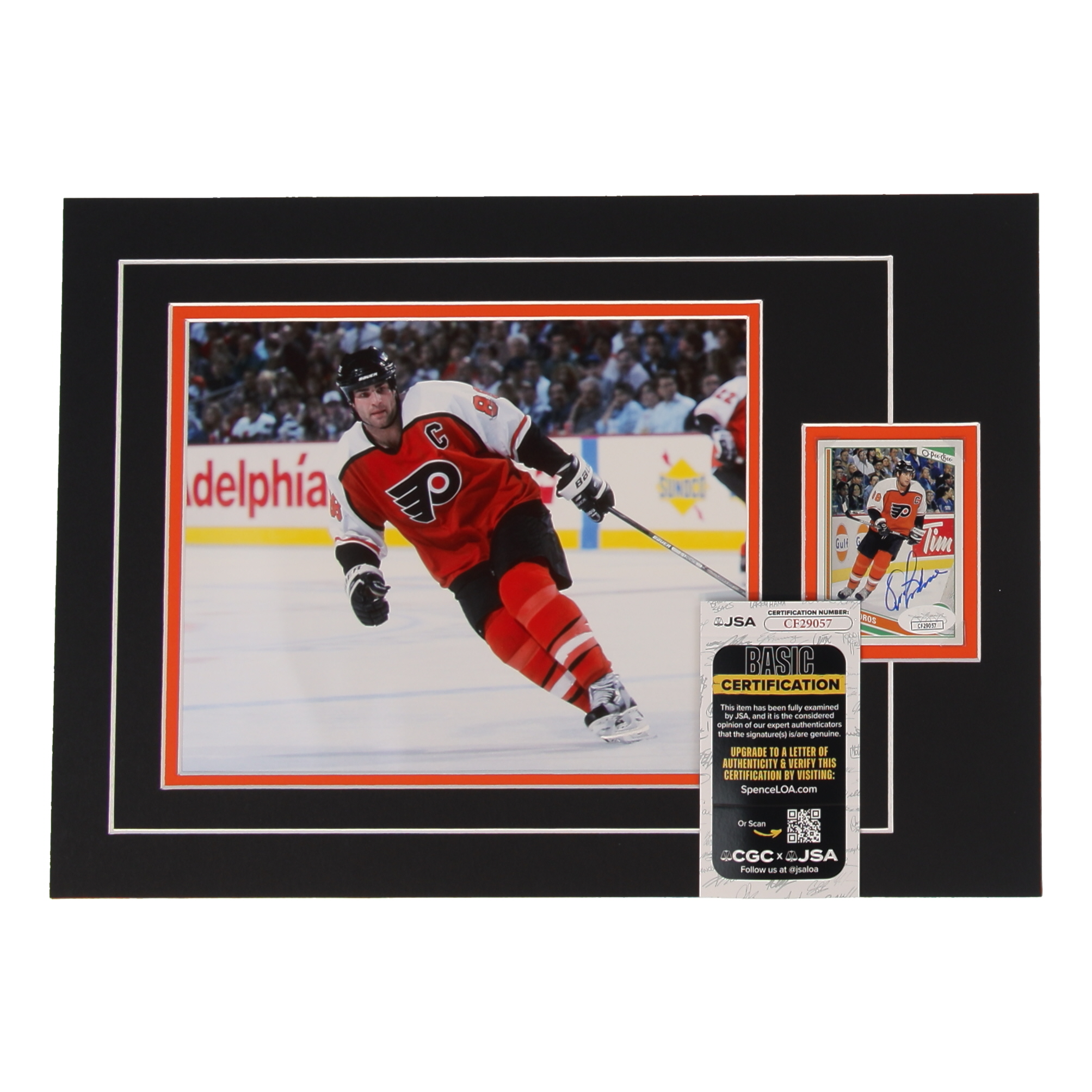 Eric Lindros Signed 12x17 Custom Matted Sports Card Display with Photo (JSA) at PristineAuction.com Eric Lindros Signed 12x17 Custom Matted Sports Card Display with Photo (JSA) at PristineAuction.com
