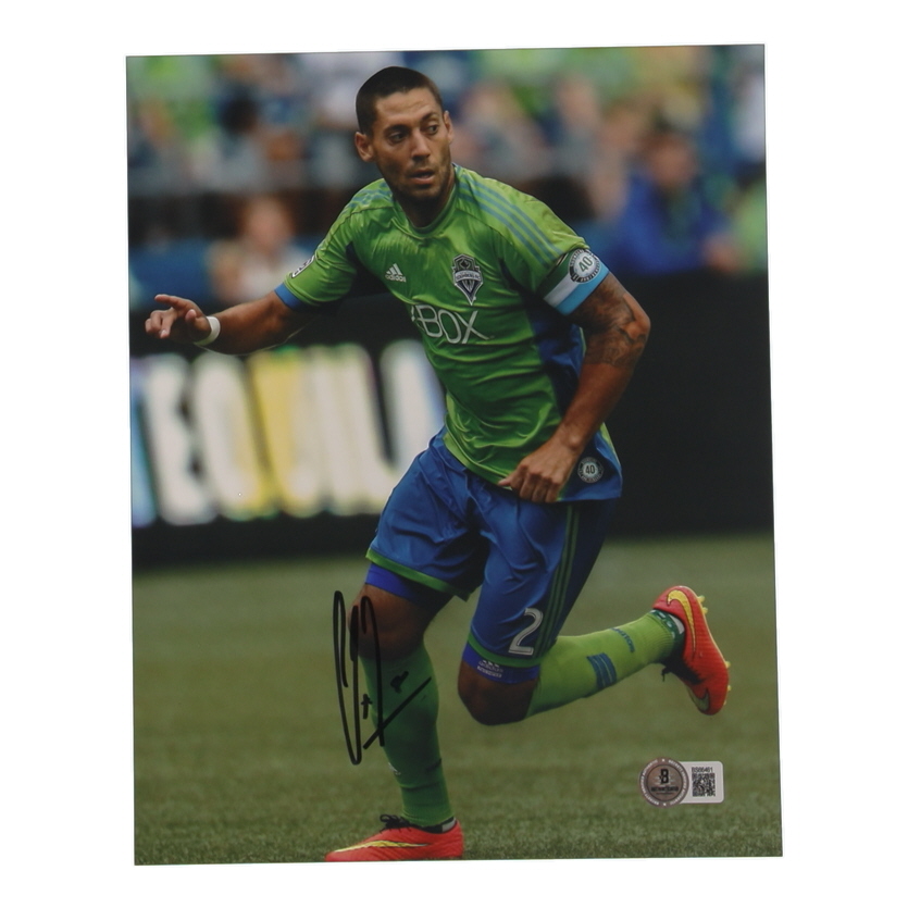 Clint Dempsey Signed Team USA 8x10 Photo (Beckett) at PristineAuction.com Clint Dempsey Signed Team USA 8x10 Photo (Beckett) at PristineAuction.com