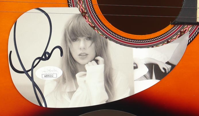 Taylor Swift Guitar with Signed Custom Insert Pickguard (JSA) at PristineAuction.com Taylor Swift Guitar with Signed Custom Insert Pickguard (JSA) at PristineAuction.com