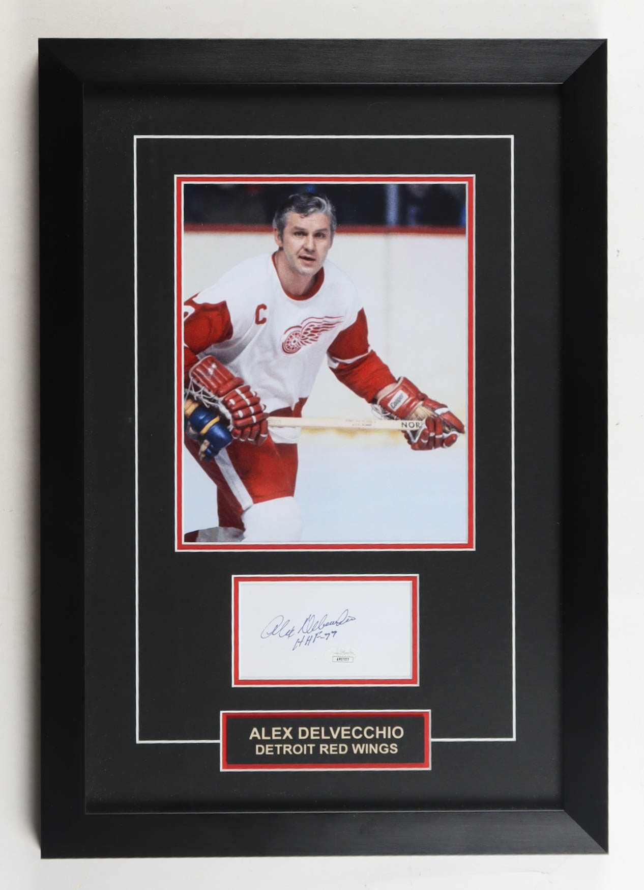 Alex Delvecchio Signed Red Wings Custom Framed Cut Inscribed "HHF '77" (JSA) at PristineAuction.com Alex Delvecchio Signed Red Wings Custom Framed Cut Inscribed "HHF '77" (JSA) at PristineAuction.com