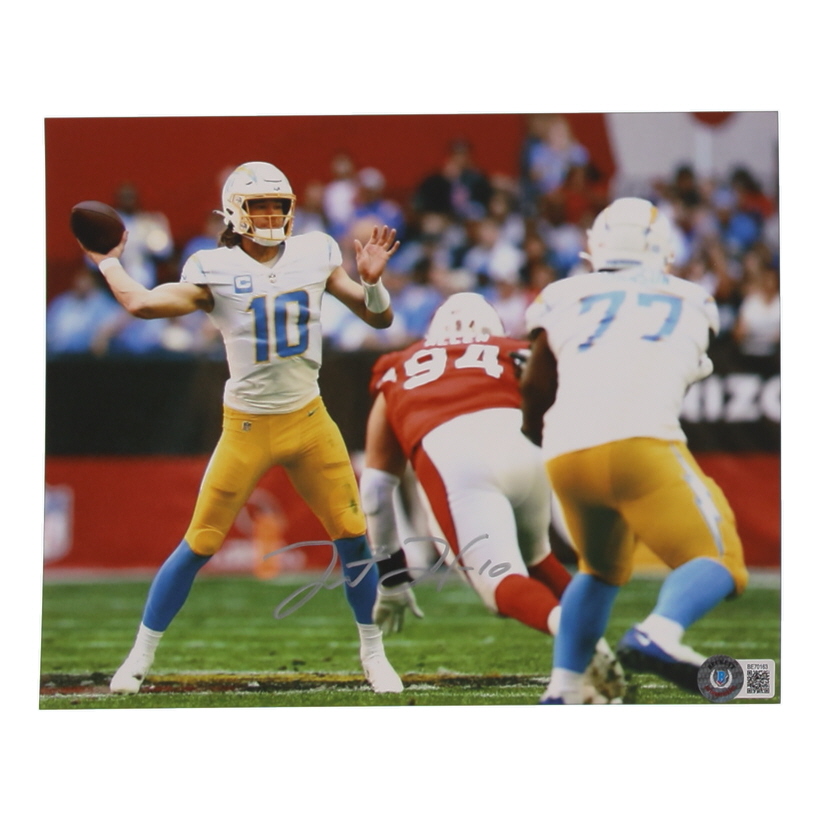 Justin Herbert Signed Chargers 8x10 Photo (Beckett) at PristineAuction.com Justin Herbert Signed Chargers 8x10 Photo (Beckett) at PristineAuction.com