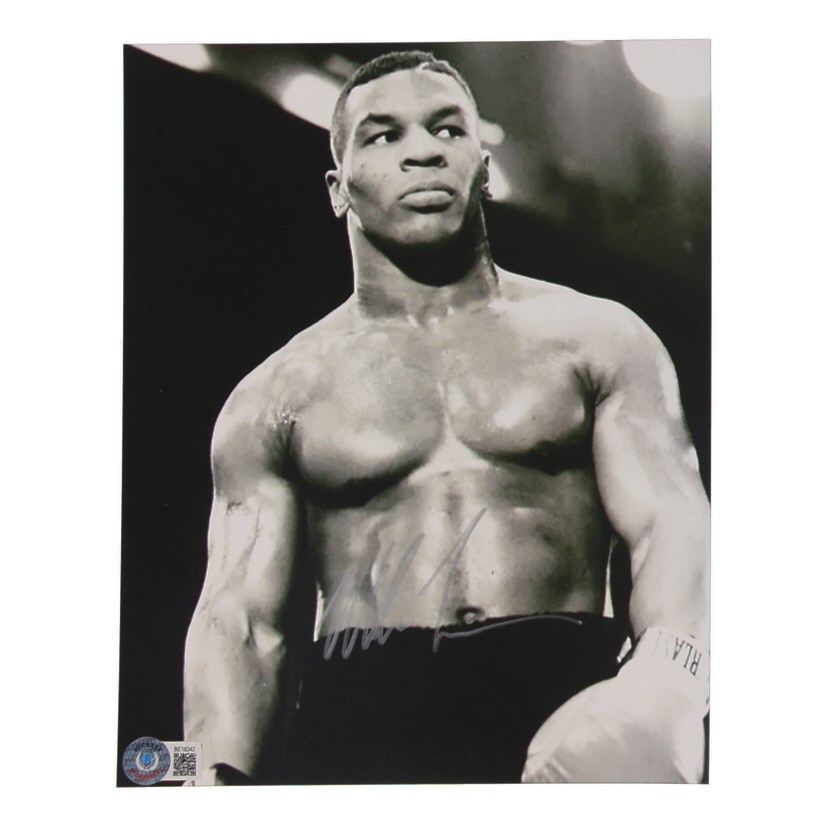 Mike Tyson Signed 8x10 Photo (Beckett) at PristineAuction.com Mike Tyson Signed 8x10 Photo (Beckett) at PristineAuction.com