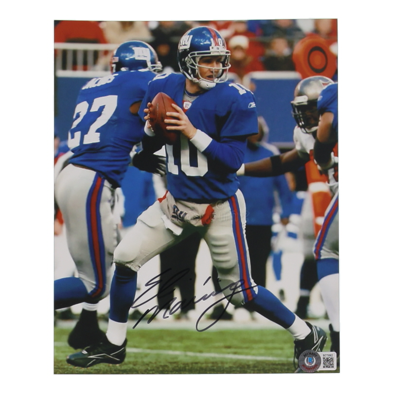 Eli Manning Signed Giants 8x10 Photo (Beckett) at PristineAuction.com Eli Manning Signed Giants 8x10 Photo (Beckett) at PristineAuction.com