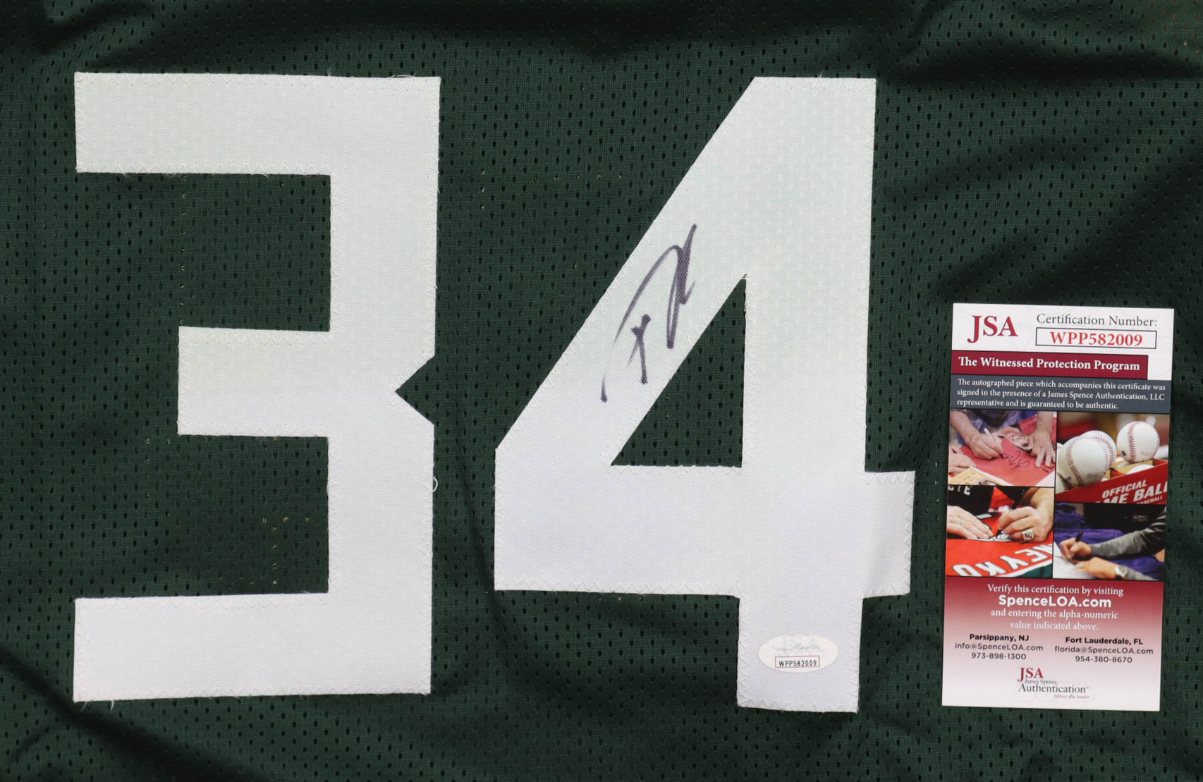 Giannis Antetokounmpo Signed Jersey (JSA) at PristineAuction.com Giannis Antetokounmpo Signed Jersey (JSA) at PristineAuction.com