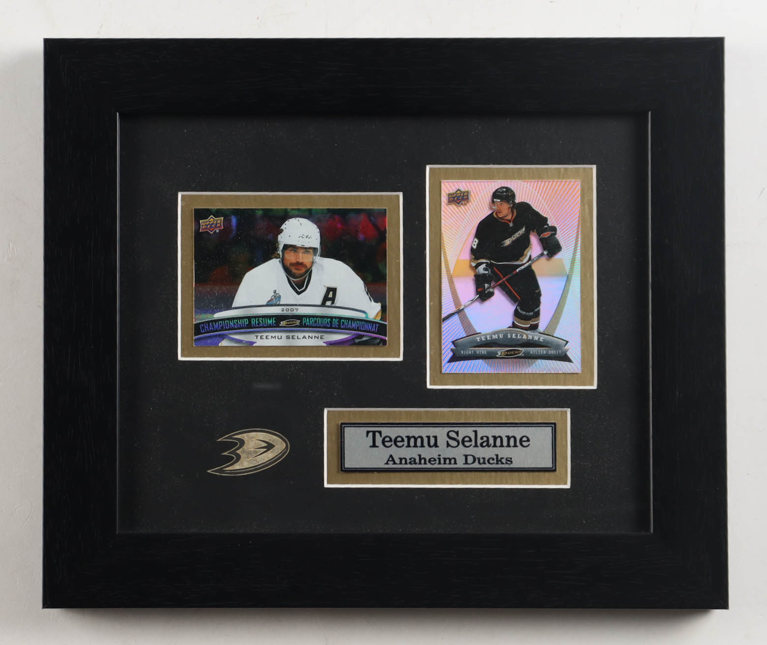 Teemu Selanne Ducks Custom Framed Upper Deck (2) Card Display at PristineAuction.com Teemu Selanne Ducks Custom Framed Upper Deck (2) Card Display at PristineAuction.com