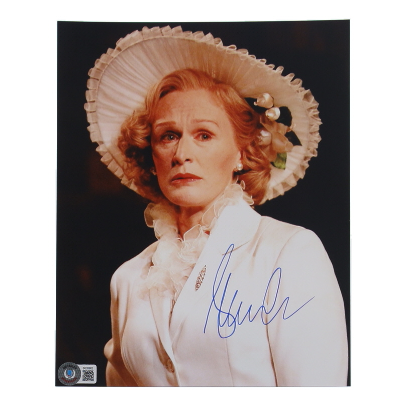 Glenn Close Signed 8x10 Photo (Beckett) at PristineAuction.com Glenn Close Signed 8x10 Photo (Beckett) at PristineAuction.com