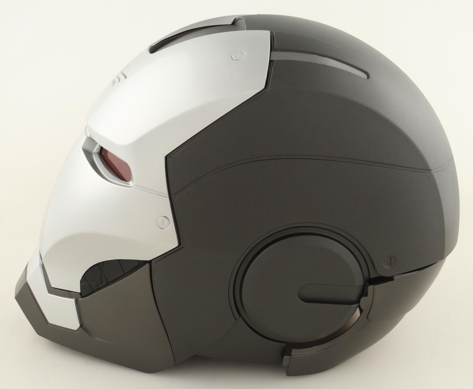 Don Cheadle Signed War Machine Marvel Legends Electronic Helmet Inscribed "WM" (Beckett) at PristineAuction.com Don Cheadle Signed War Machine Marvel Legends Electronic Helmet Inscribed "WM" (Beckett) at PristineAuction.com