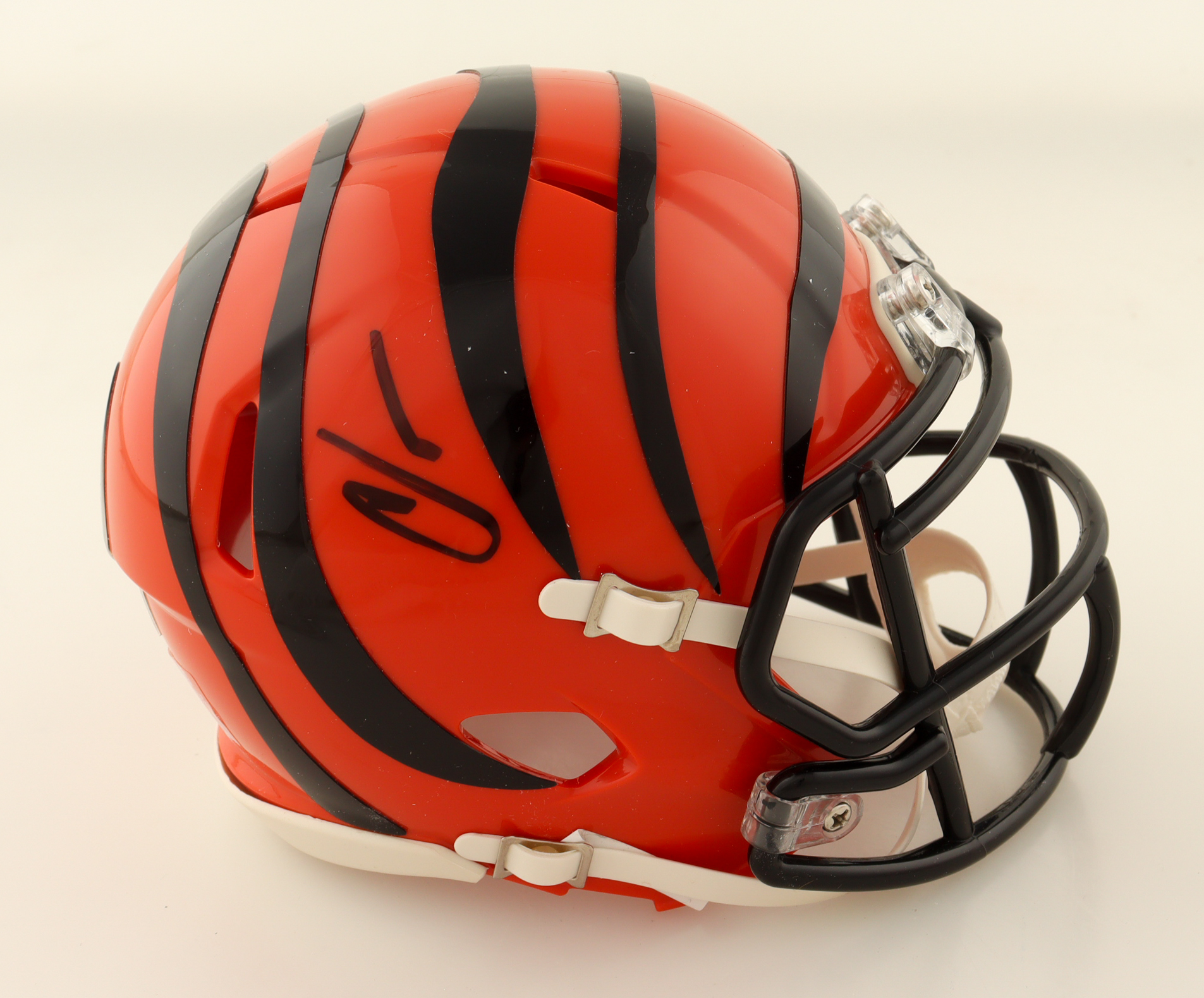 Chad "Ochocinco" Johnson Signed Bengals Speed Mini Helmet (Beckett) at PristineAuction.com Chad "Ochocinco" Johnson Signed Bengals Speed Mini Helmet (Beckett) at PristineAuction.com