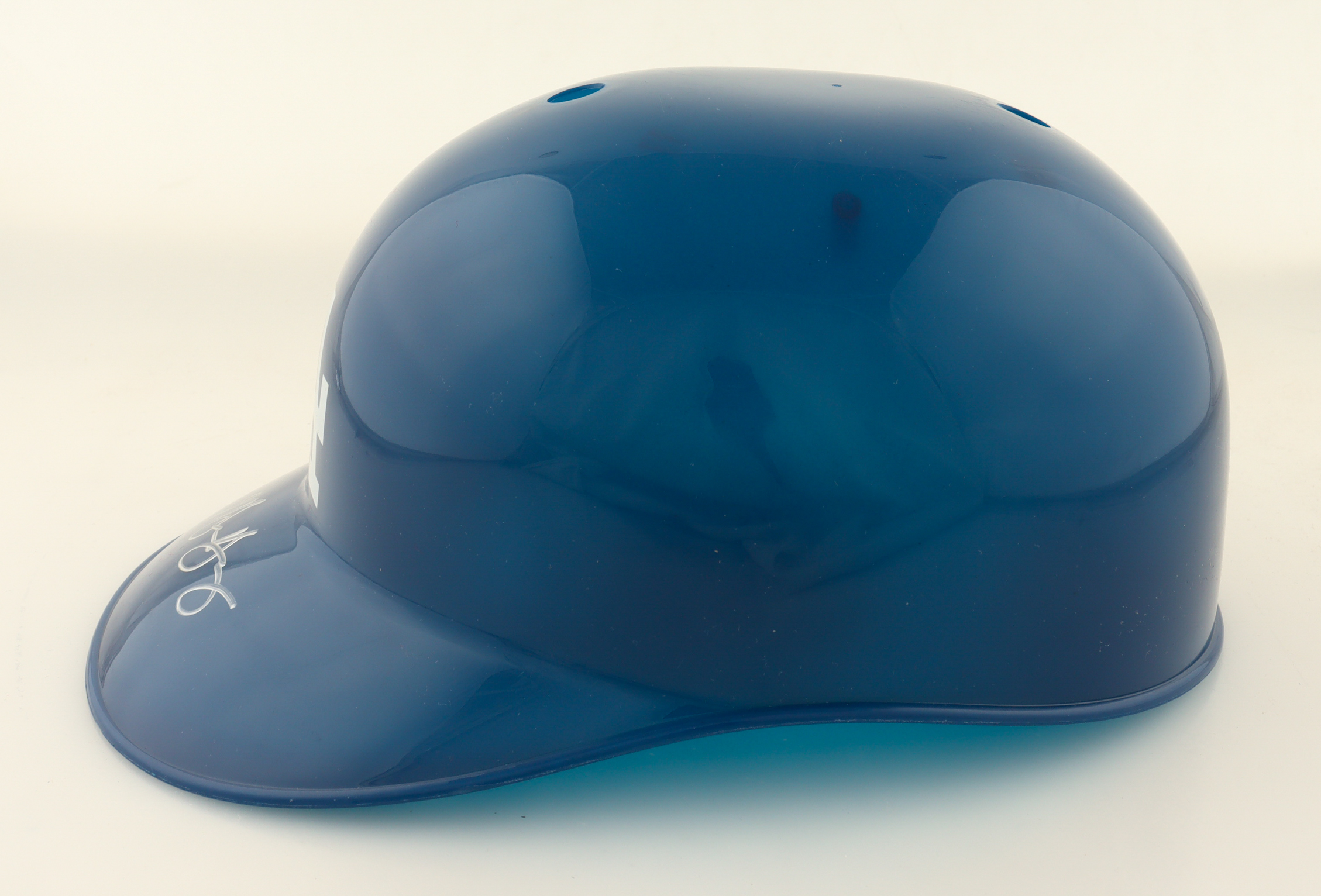 Michael Young Signed Dodgers Full-Size Batting Helmet (Authentic Ink) at PristineAuction.com Michael Young Signed Dodgers Full-Size Batting Helmet (Authentic Ink) at PristineAuction.com