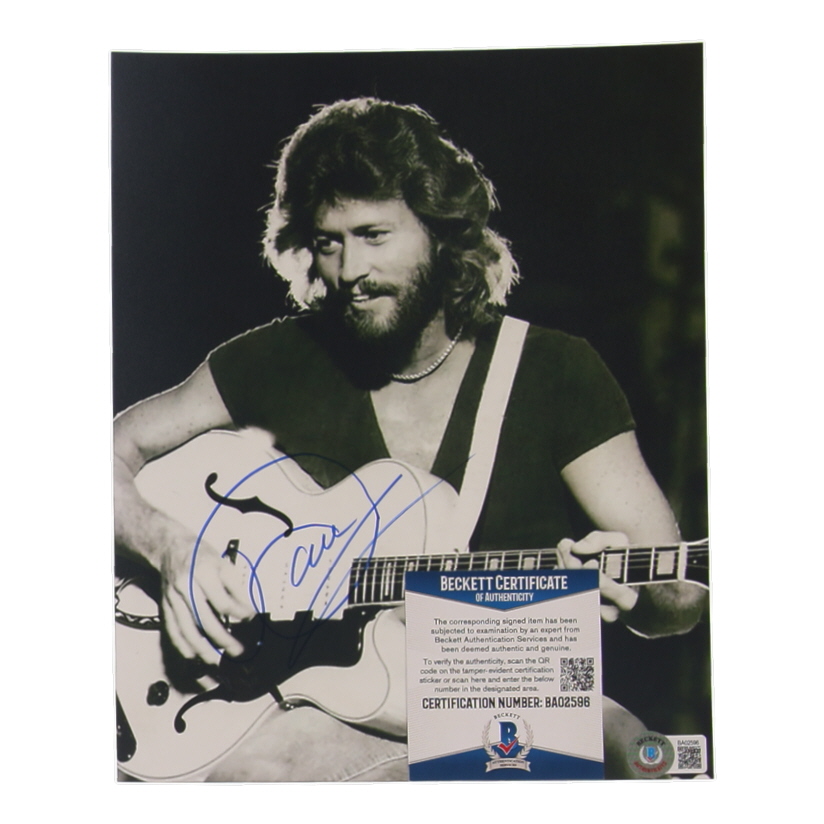 Barry Gibb Signed 8x10 Photo (Beckett) at PristineAuction.com Barry Gibb Signed 8x10 Photo (Beckett) at PristineAuction.com