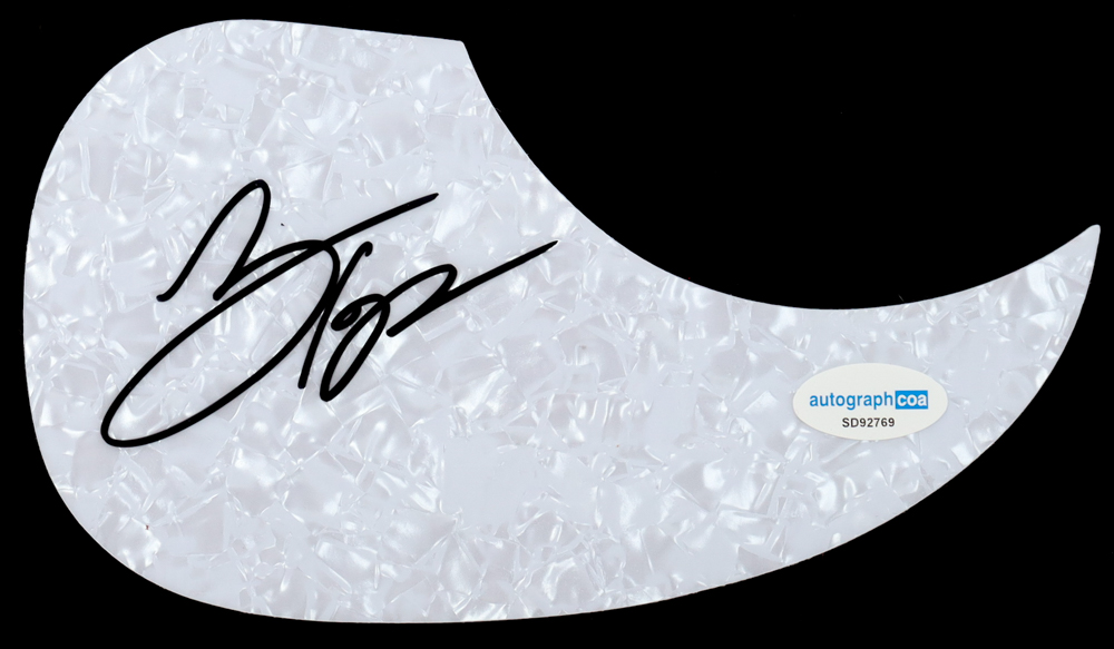 Zach Top Signed 7" Guitar Pickguard Sticker (ACOA) at PristineAuction.com Zach Top Signed 7" Guitar Pickguard Sticker (ACOA) at PristineAuction.com