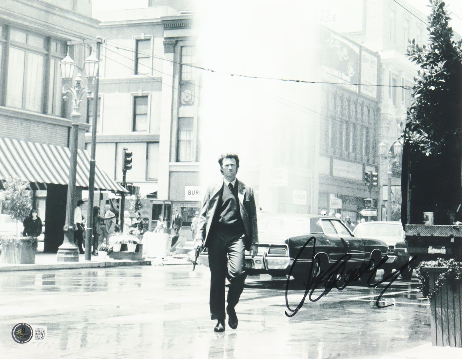 Clint Eastwood Signed "Dirty Harry" 11x14 Photo (Beckett) at PristineAuction.com Clint Eastwood Signed "Dirty Harry" 11x14 Photo (Beckett) at PristineAuction.com