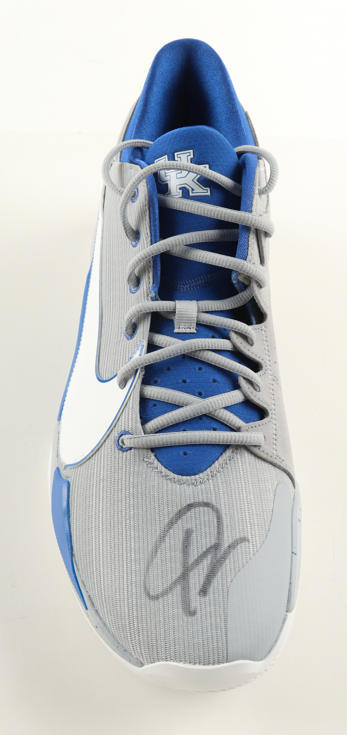 Giannis Antetokounmpo Signed Player Edition Basketball Shoe (Beckett) at PristineAuction.com Giannis Antetokounmpo Signed Player Edition Basketball Shoe (Beckett) at PristineAuction.com