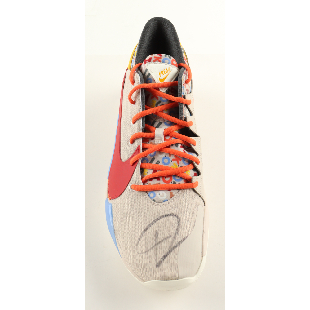 Giannis Antetokounmpo Signed Player Edition Basketball Shoe (Beckett) at PristineAuction.com