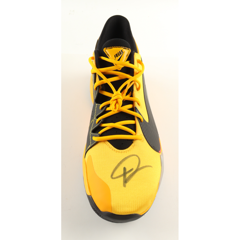 Giannis Antetokounmpo Signed Player Edition Basketball Shoe (Beckett) at PristineAuction.com