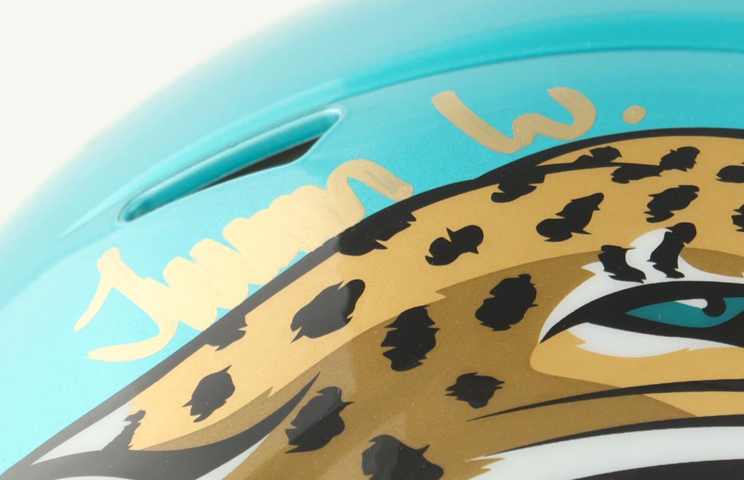 Travon Walker Signed Jaguars Full-Size Authentic On-Field Flash Alternate Speed Helmet (Beckett) at PristineAuction.com Travon Walker Signed Jaguars Full-Size Authentic On-Field Flash Alternate Speed Helmet (Beckett) at PristineAuction.com