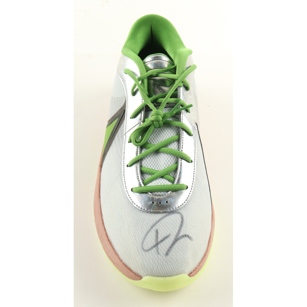 Giannis Antetokounmpo Signed Player Edition Basketball Shoe (Beckett) at PristineAuction.com