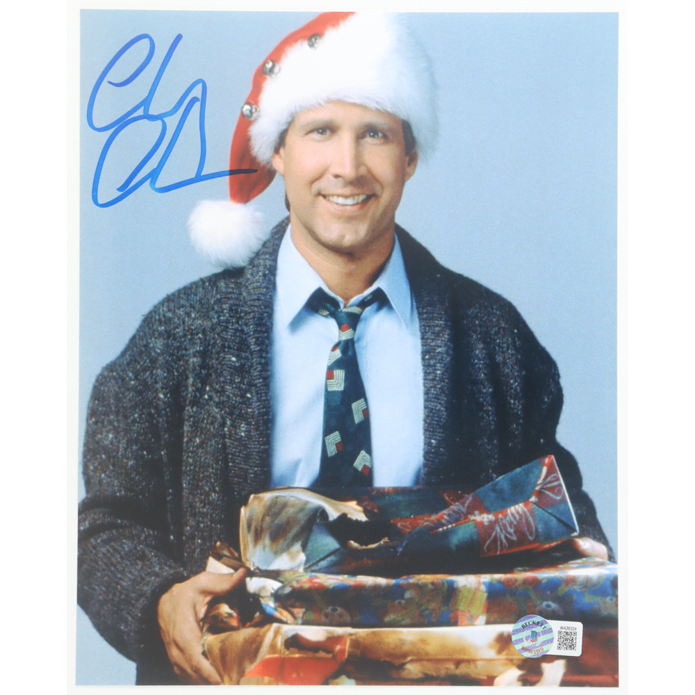 Chevy Chase Signed "National Lampoon's Christmas Vacation" 8x10 Photo (Beckett) at PristineAuction.com