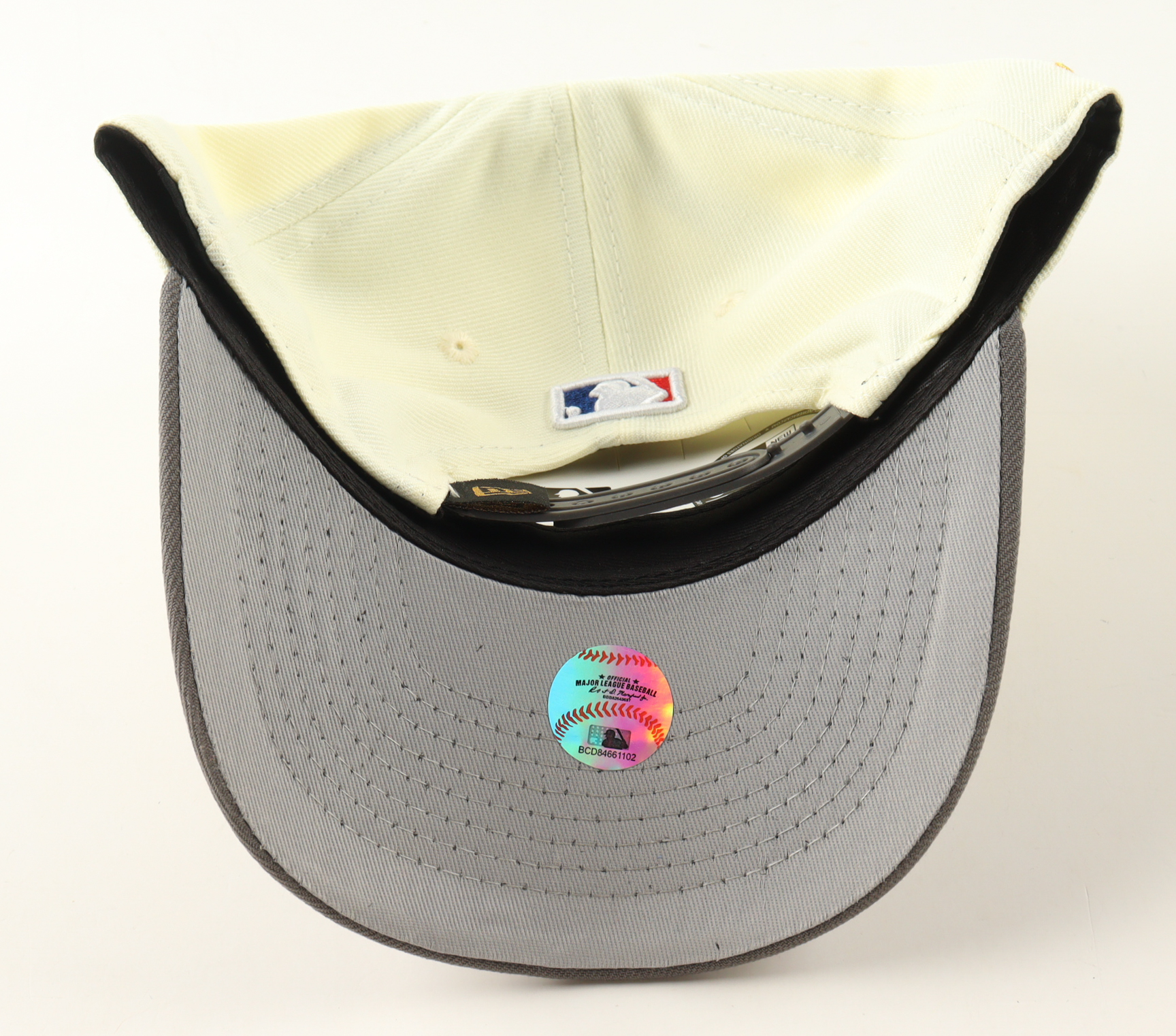 Dodgers 2025 LE World Series Champs New Era 9Forty Commemorative Snapback Hat at PristineAuction.com Dodgers 2025 LE World Series Champs New Era 9Forty Commemorative Snapback Hat at PristineAuction.com