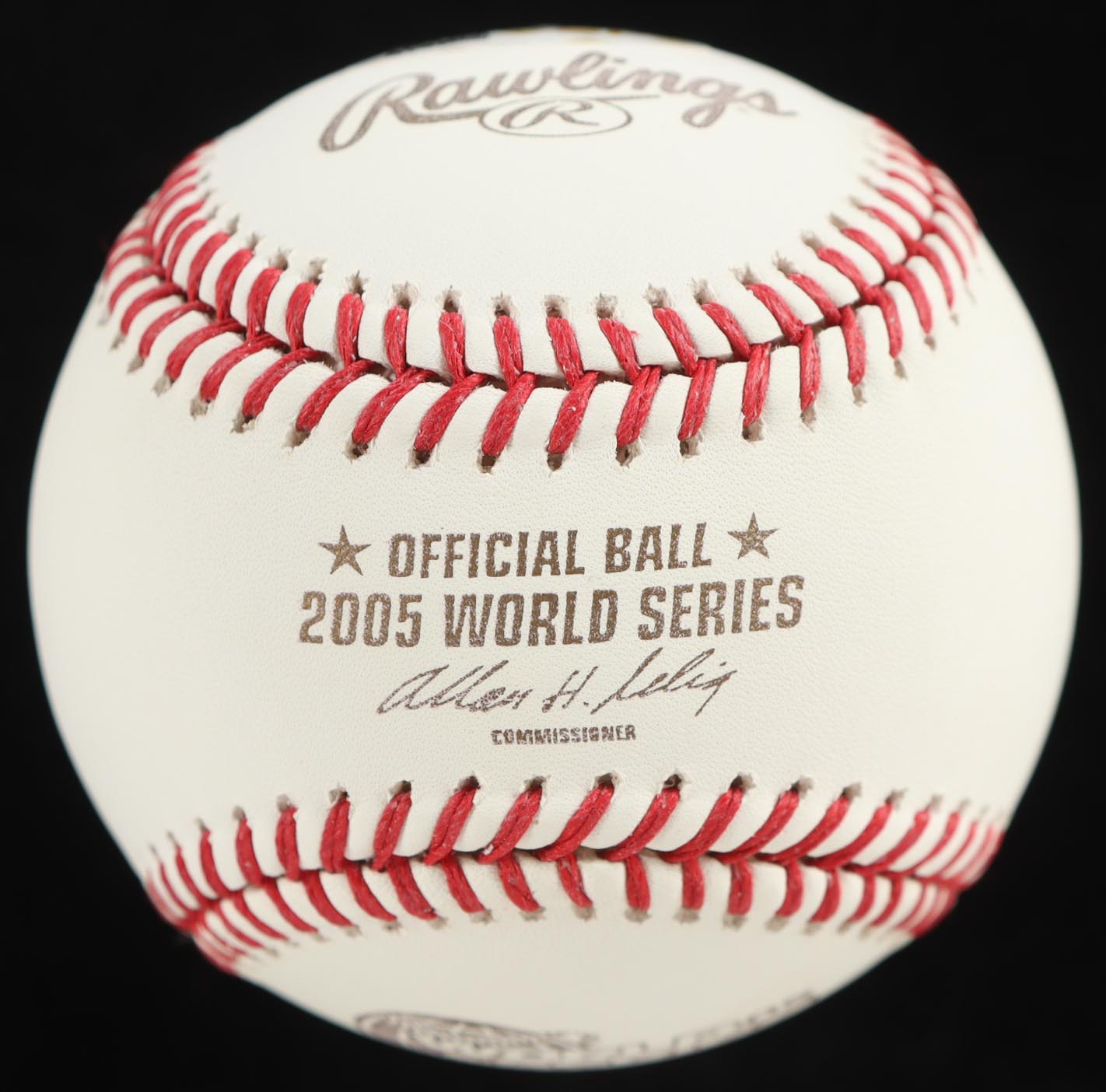 Frank Thomas Signed Official 2005 World Series Logo Baseball (JSA) at PristineAuction.com Frank Thomas Signed Official 2005 World Series Logo Baseball (JSA) at PristineAuction.com