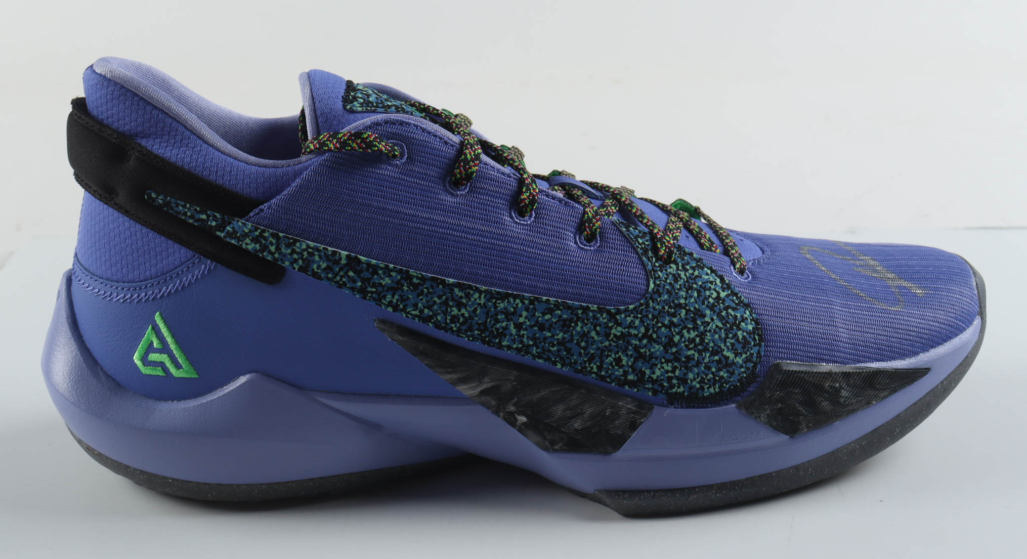 Giannis Antetokounmpo Signed Player Edition Basketball Shoe Beckett giannis-antetokounmpo-signed-player-edition-basketball-shoe-beckett