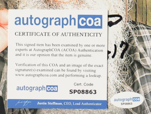 Si Robertson Signed "Duck Dynasty" 8x10 Photo (ACOA) at PristineAuction.com Si Robertson Signed "Duck Dynasty" 8x10 Photo (ACOA) at PristineAuction.com