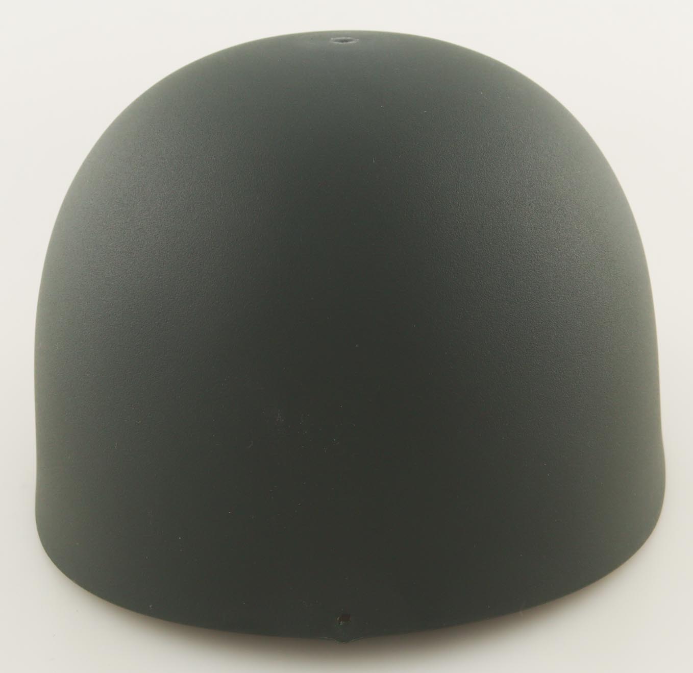 Tom Berenger Signed "Platoon" Replica Army Helmet Inscribed "'Ssgt. Barnes'" (JSA) at PristineAuction.com Tom Berenger Signed "Platoon" Replica Army Helmet Inscribed "'Ssgt. Barnes'" (JSA) at PristineAuction.com