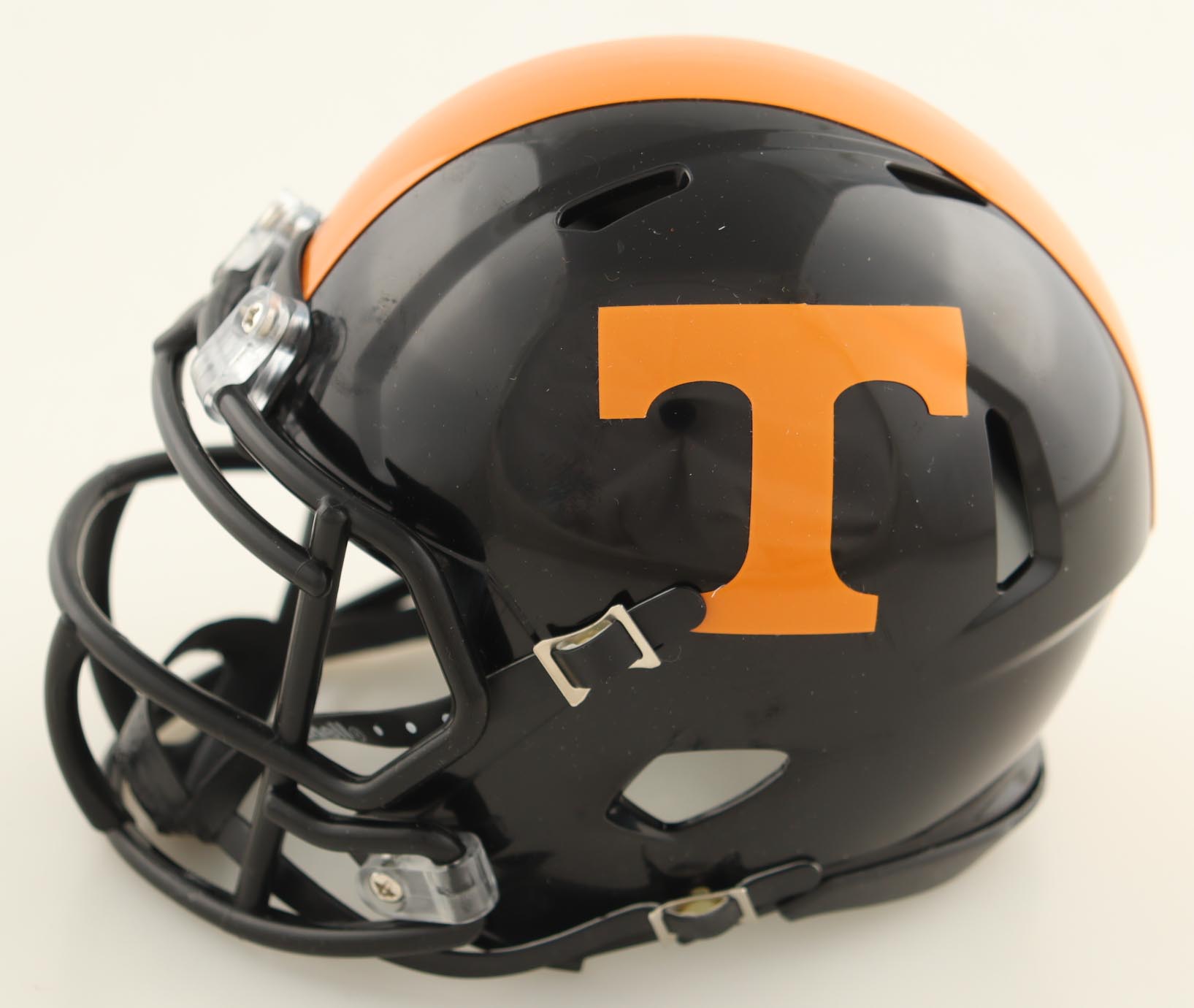 Braylon Staley Signed Tennessee Volunteers Speed Mini Helmet (JSA) at PristineAuction.com Braylon Staley Signed Tennessee Volunteers Speed Mini Helmet (JSA) at PristineAuction.com