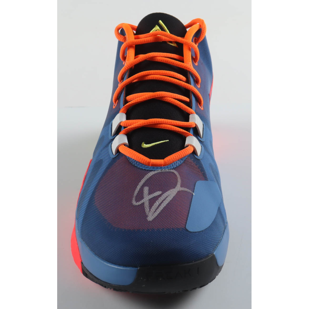 Giannis Antetokounmpo Signed Player Edition Basketball Shoe (Beckett) at PristineAuction.com