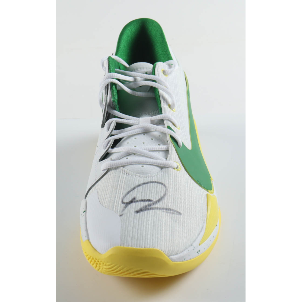 Giannis Antetokounmpo Signed Player Edition Basketball Shoe (Beckett) at PristineAuction.com