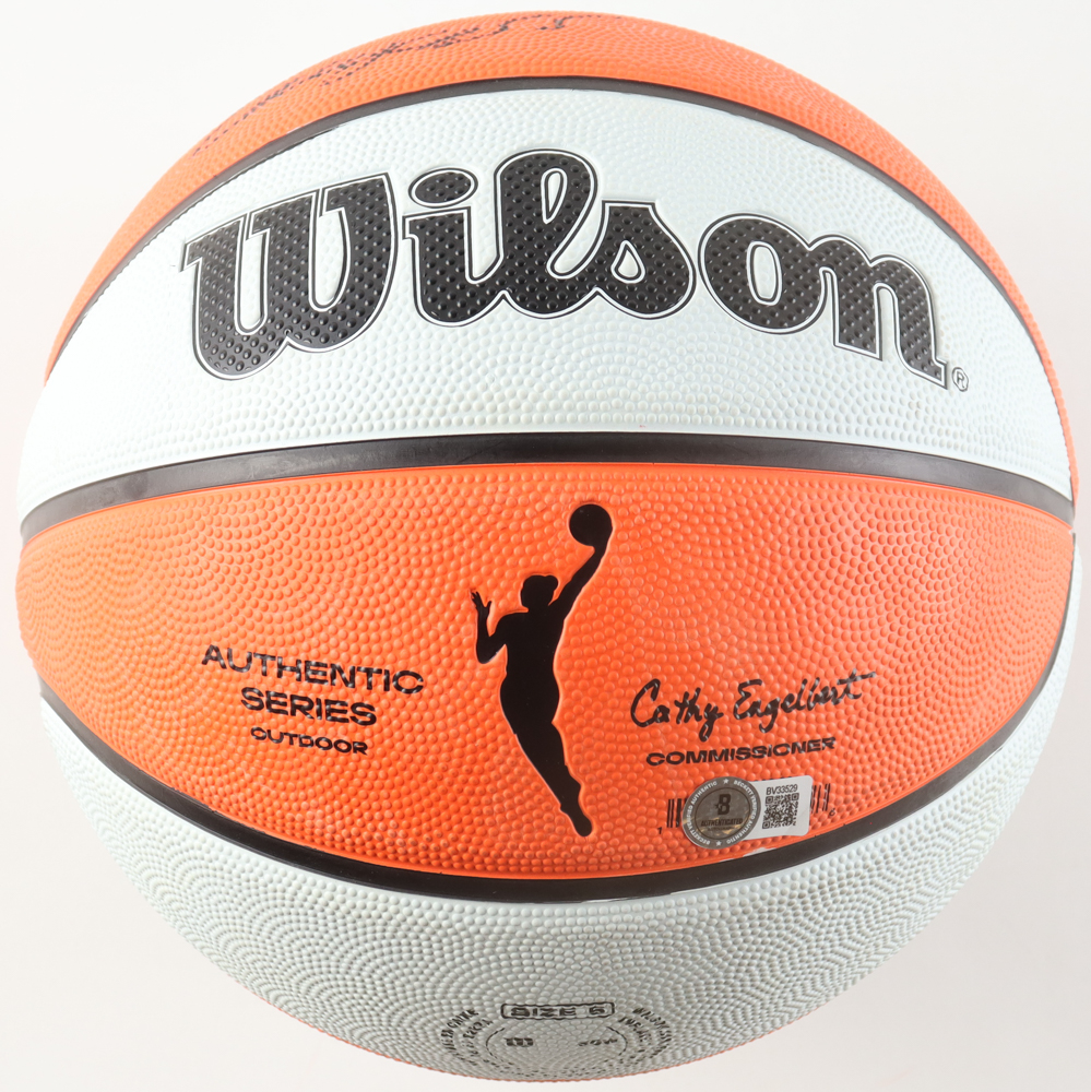 Paige Bueckers Signed WNBA Basketball (Beckett) at PristineAuction.com Paige Bueckers Signed WNBA Basketball (Beckett) at PristineAuction.com