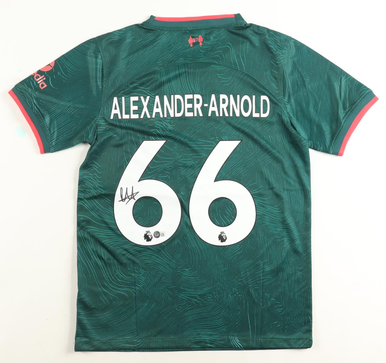 Trent Alexander-Arnold Signed Liverpool F.C. Nike Authentic Jersey (Beckett) at PristineAuction.com Trent Alexander-Arnold Signed Liverpool F.C. Nike Authentic Jersey (Beckett) at PristineAuction.com