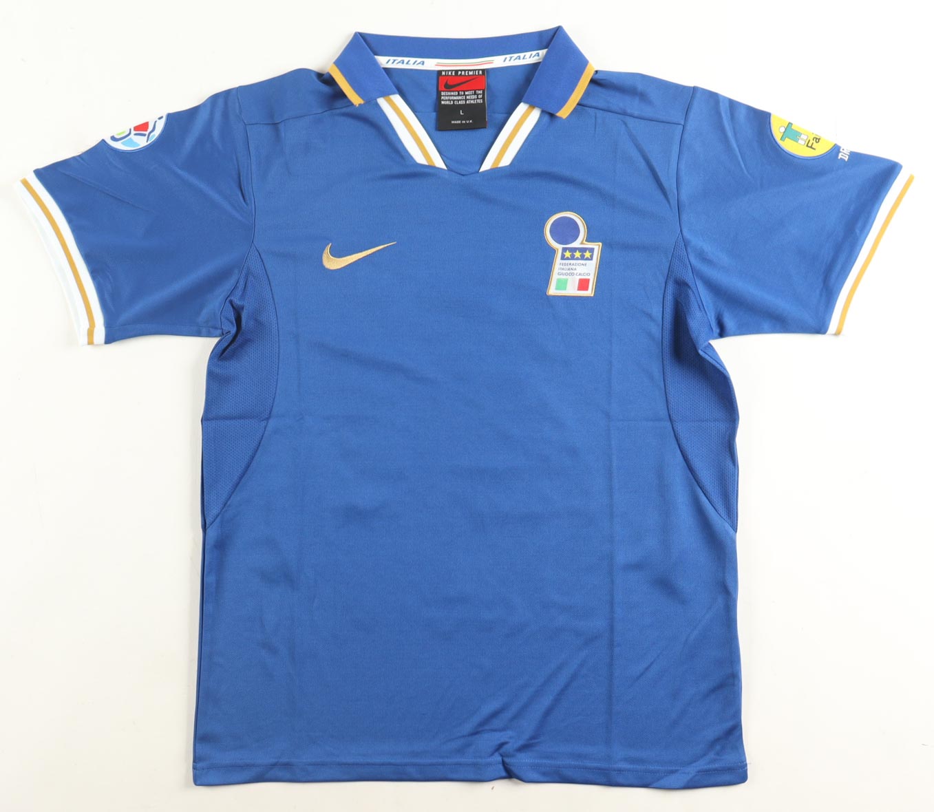 Gianfranco Zola Signed Italy Nike Authentic Jersey (Beckett) at PristineAuction.com Gianfranco Zola Signed Italy Nike Authentic Jersey (Beckett) at PristineAuction.com