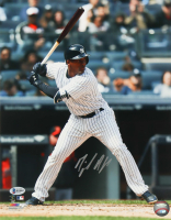 Miguel Andujar Signed Yankees 11x14 Photo (Beckett) at PristineAuction.com