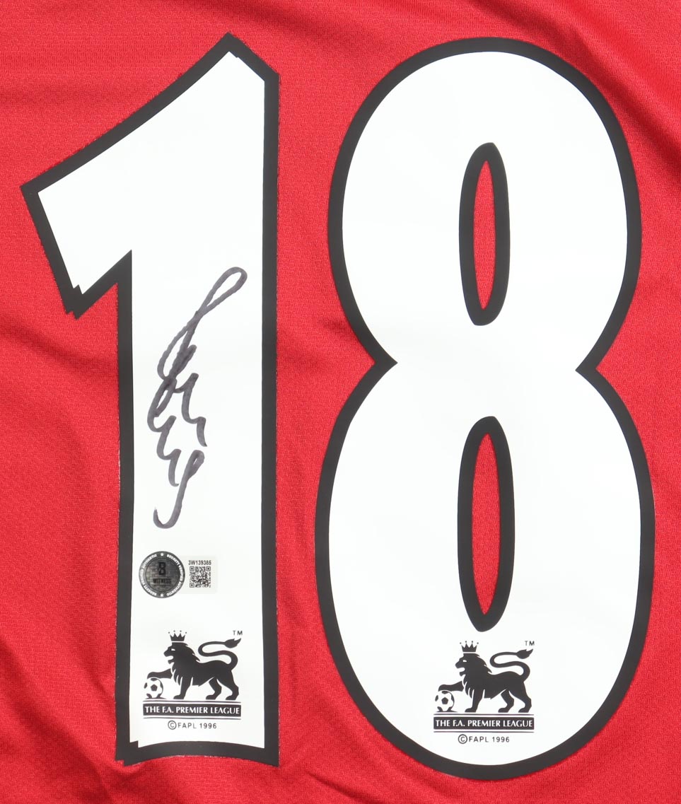 Paul Scholes Signed Manchester United F.C. Nike Authentic Jersey (Beckett) at PristineAuction.com Paul Scholes Signed Manchester United F.C. Nike Authentic Jersey (Beckett) at PristineAuction.com