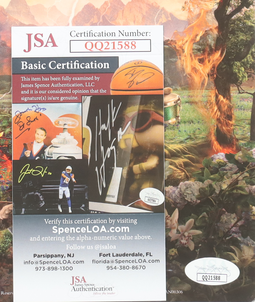 Steve Perry Signed "Traces" Vinyl Record Album Slipcover (JSA) at PristineAuction.com Steve Perry Signed "Traces" Vinyl Record Album Slipcover (JSA) at PristineAuction.com