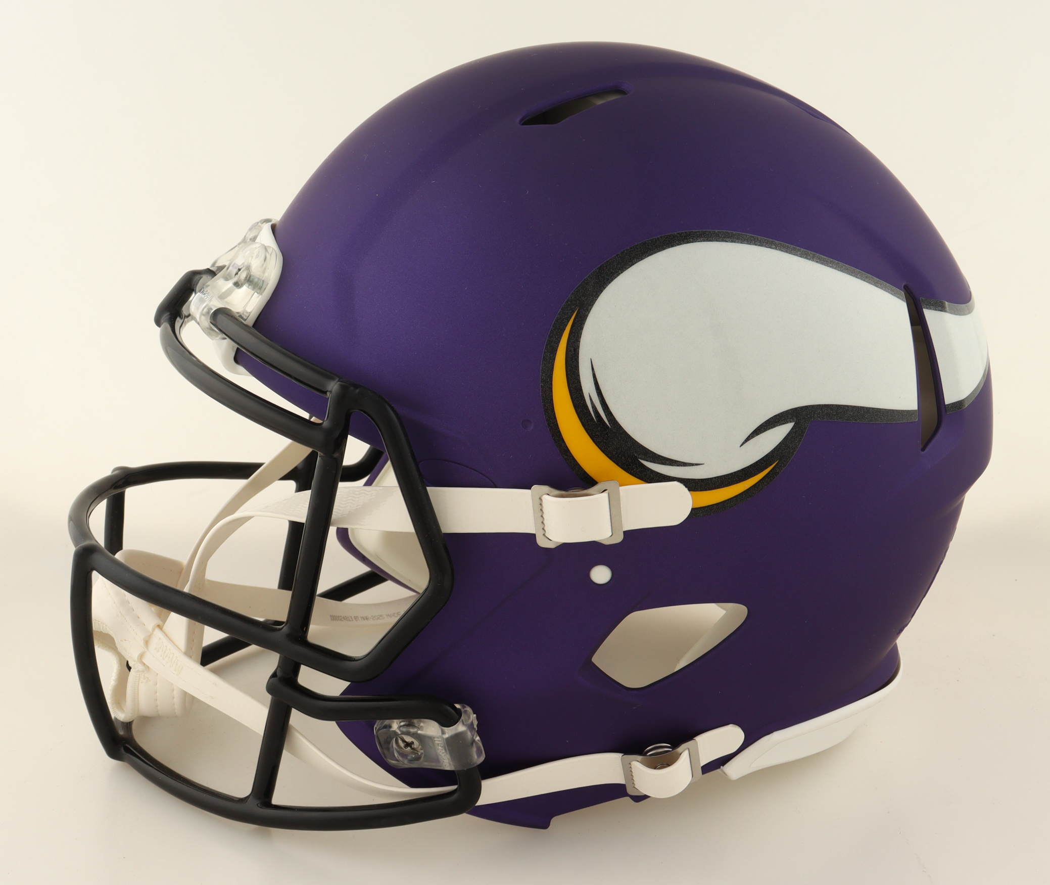 JJ McCarthy Signed Vikings Full-Size Authentic On-Field Speed Helmet (Beckett) at PristineAuction.com JJ McCarthy Signed Vikings Full-Size Authentic On-Field Speed Helmet (Beckett) at PristineAuction.com
