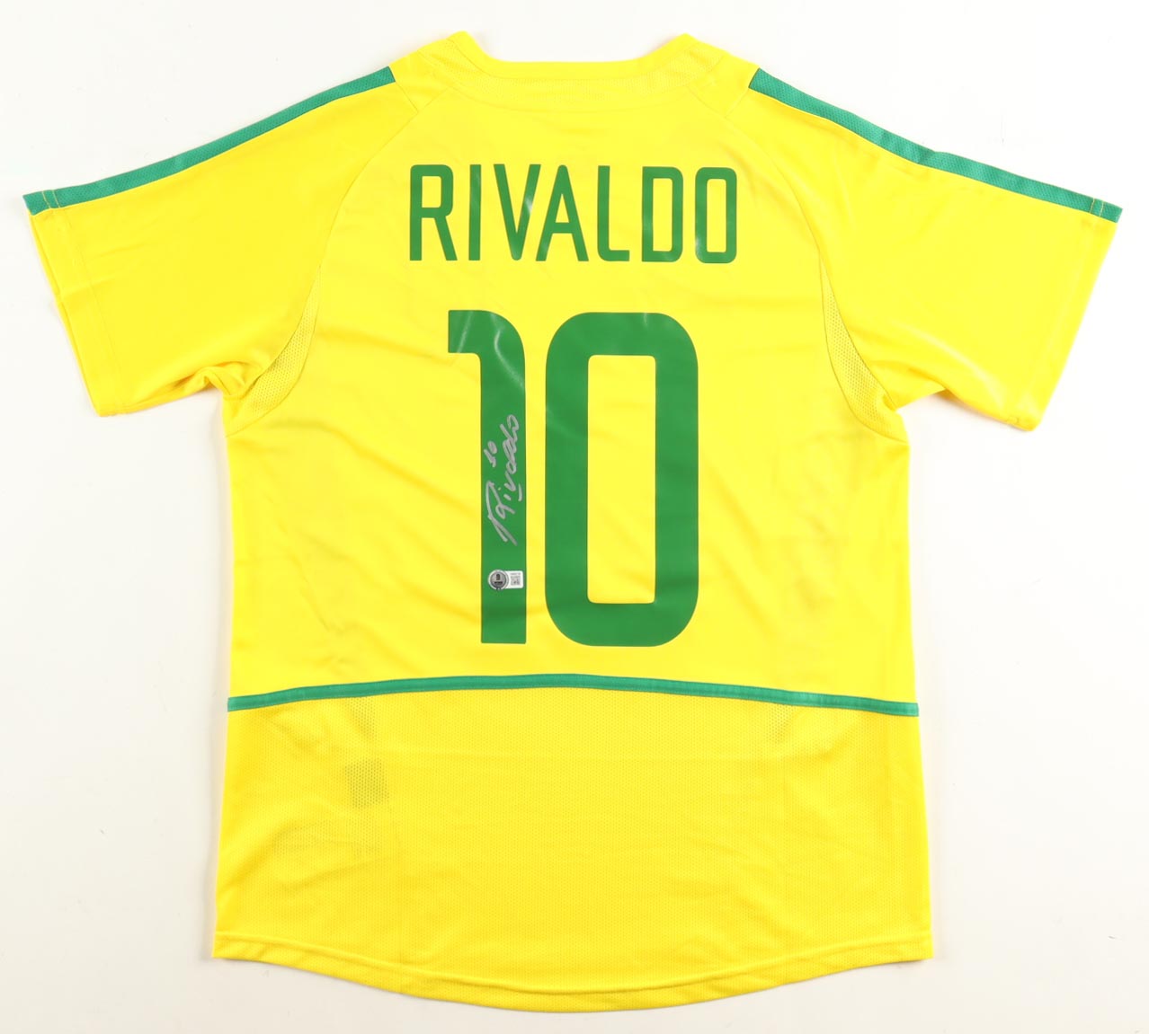 Rivaldo Ferreira Signed Brazil Nike Authentic Jersey (Beckett) at PristineAuction.com Rivaldo Ferreira Signed Brazil Nike Authentic Jersey (Beckett) at PristineAuction.com