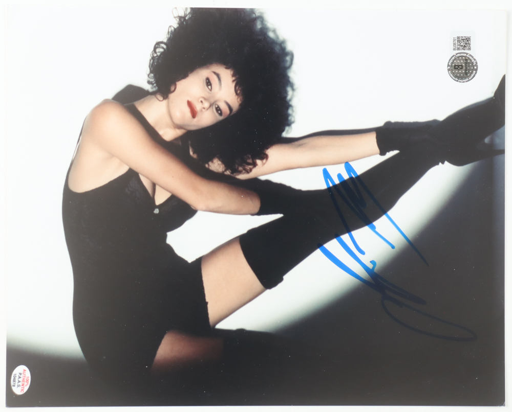 Jennifer Tilly Signed 8x10 Photo (Beckett) at PristineAuction.com Jennifer Tilly Signed 8x10 Photo (Beckett) at PristineAuction.com