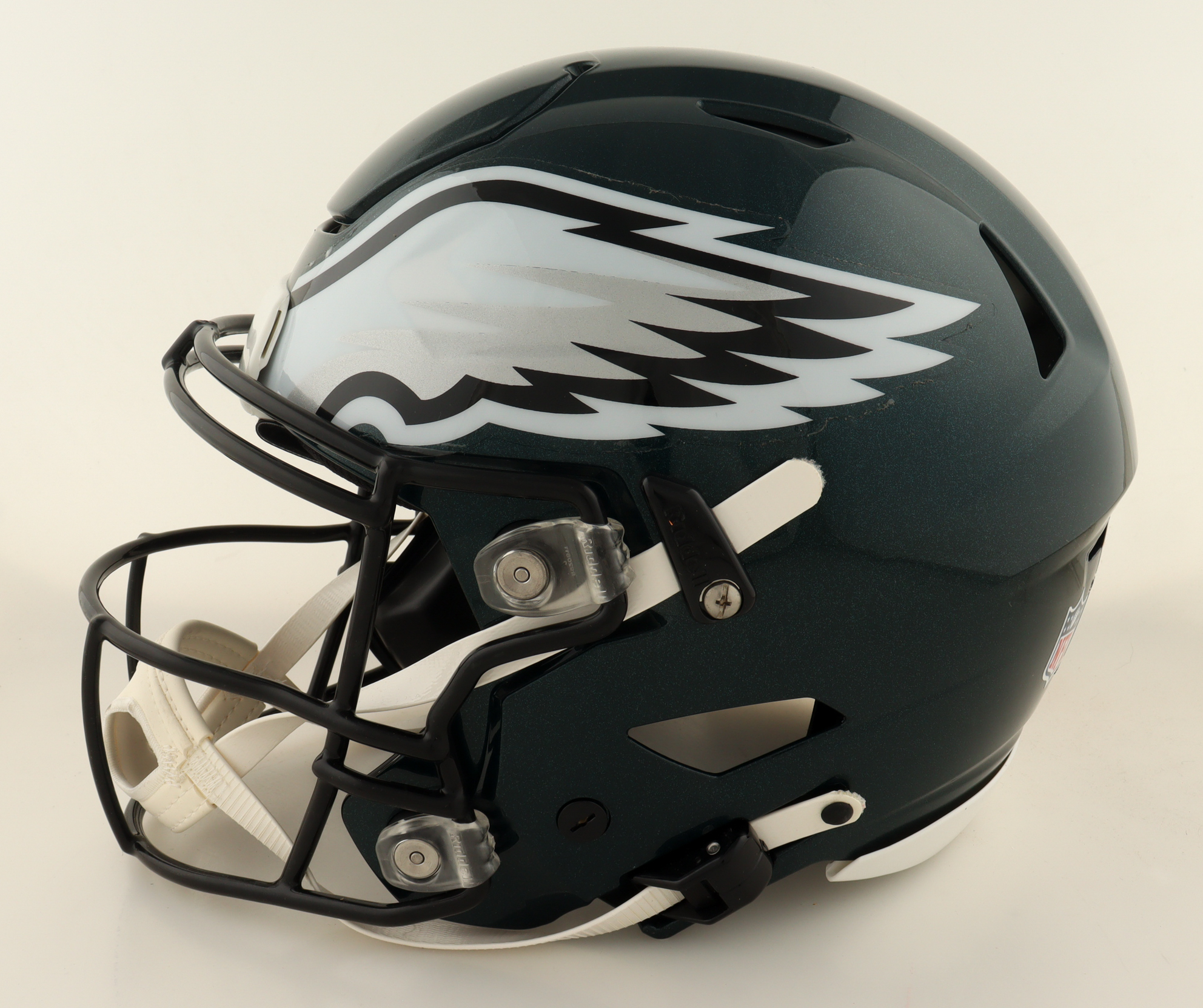 AJ Brown Signed Eagles Full-Size Authentic On-Field Speedflex Helmet (Beckett) at PristineAuction.com AJ Brown Signed Eagles Full-Size Authentic On-Field Speedflex Helmet (Beckett) at PristineAuction.com