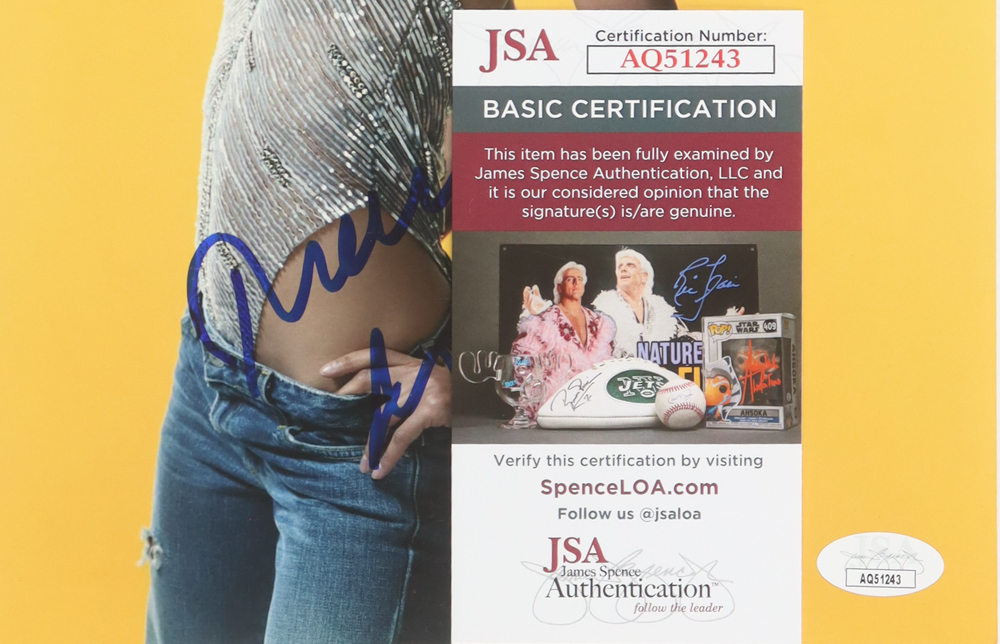 Thandie Newton Signed 8x10 Photo (JSA) at PristineAuction.com Thandie Newton Signed 8x10 Photo (JSA) at PristineAuction.com