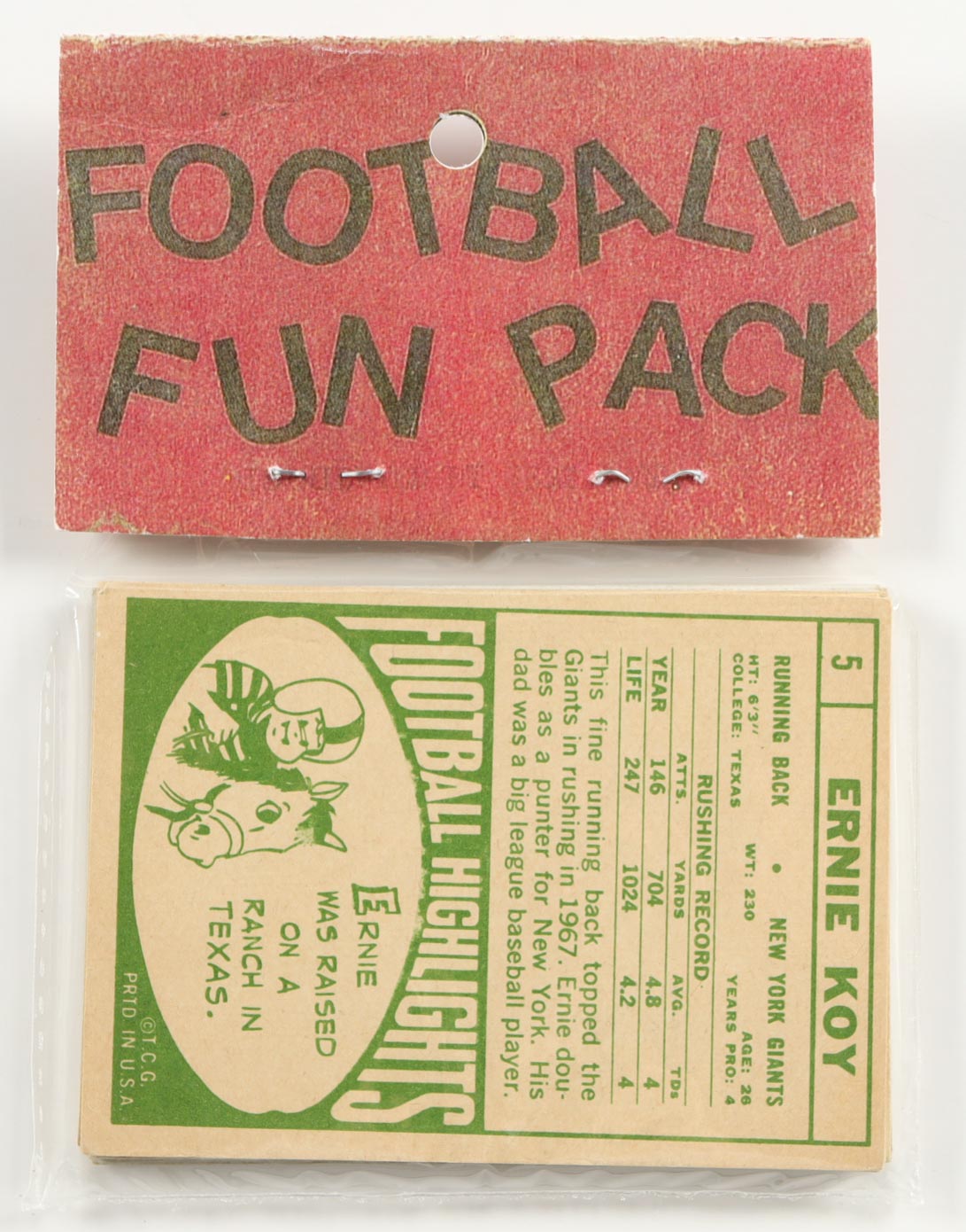 1968 Topps Football Card Fun Pack with (10) Cards at PristineAuction.com 1968 Topps Football Card Fun Pack with (10) Cards at PristineAuction.com