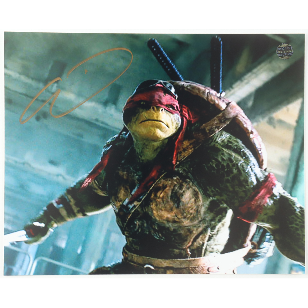 Alan Ritchson Signed 