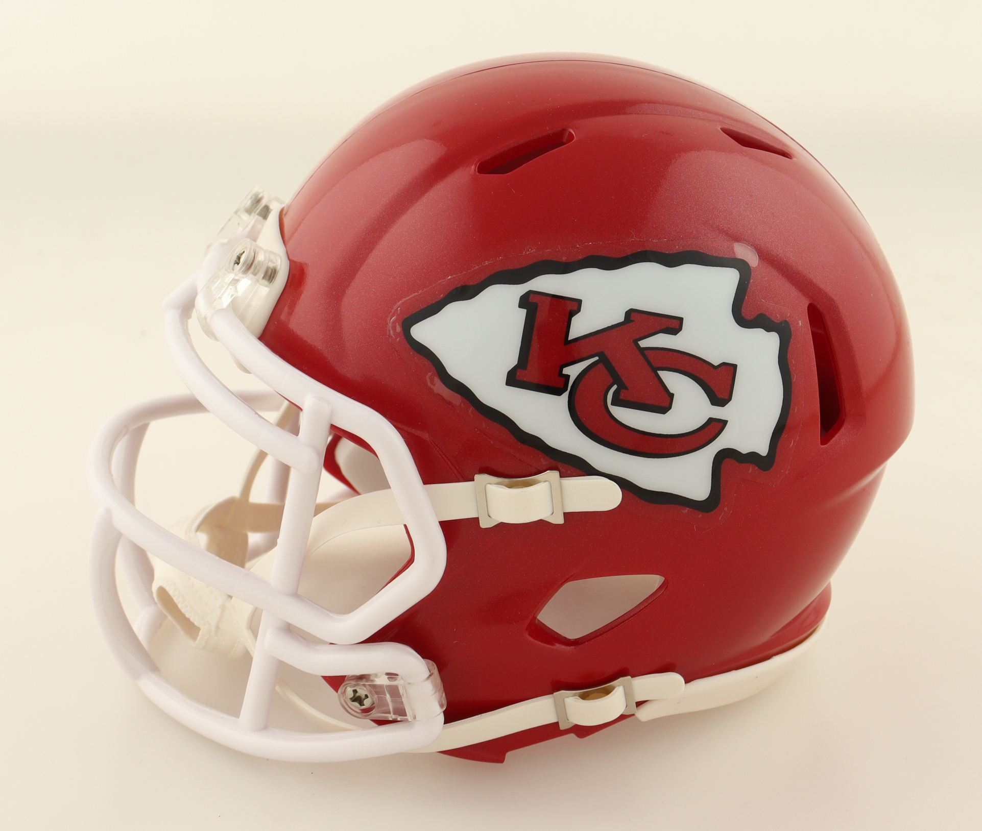 Marquez Valdes-Scantling Signed Chiefs Speed Mini Helmet (Beckett at PristineAuction.com Marquez Valdes-Scantling Signed Chiefs Speed Mini Helmet (Beckett at PristineAuction.com