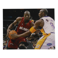 Dwayne Wade Signed Heat 8x10 Photo (Hollywood Collectibles) at PristineAuction.com