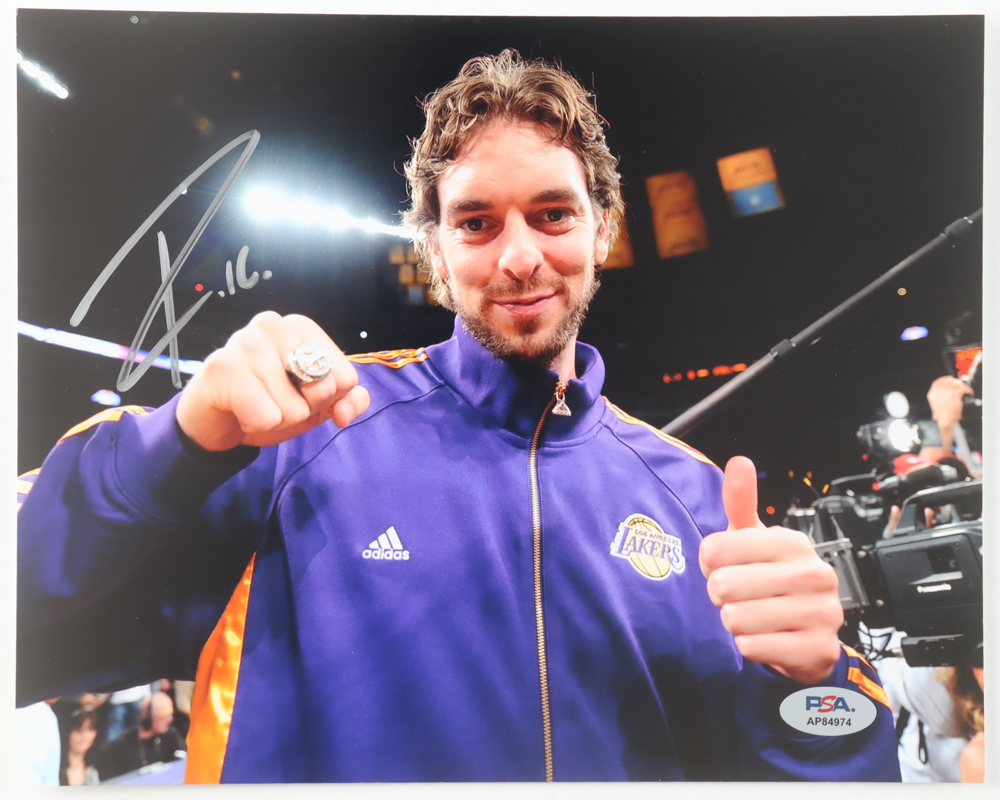 Pau Gasol Signed Lakers 8x10 Photo (PSA) at PristineAuction.com Pau Gasol Signed Lakers 8x10 Photo (PSA) at PristineAuction.com