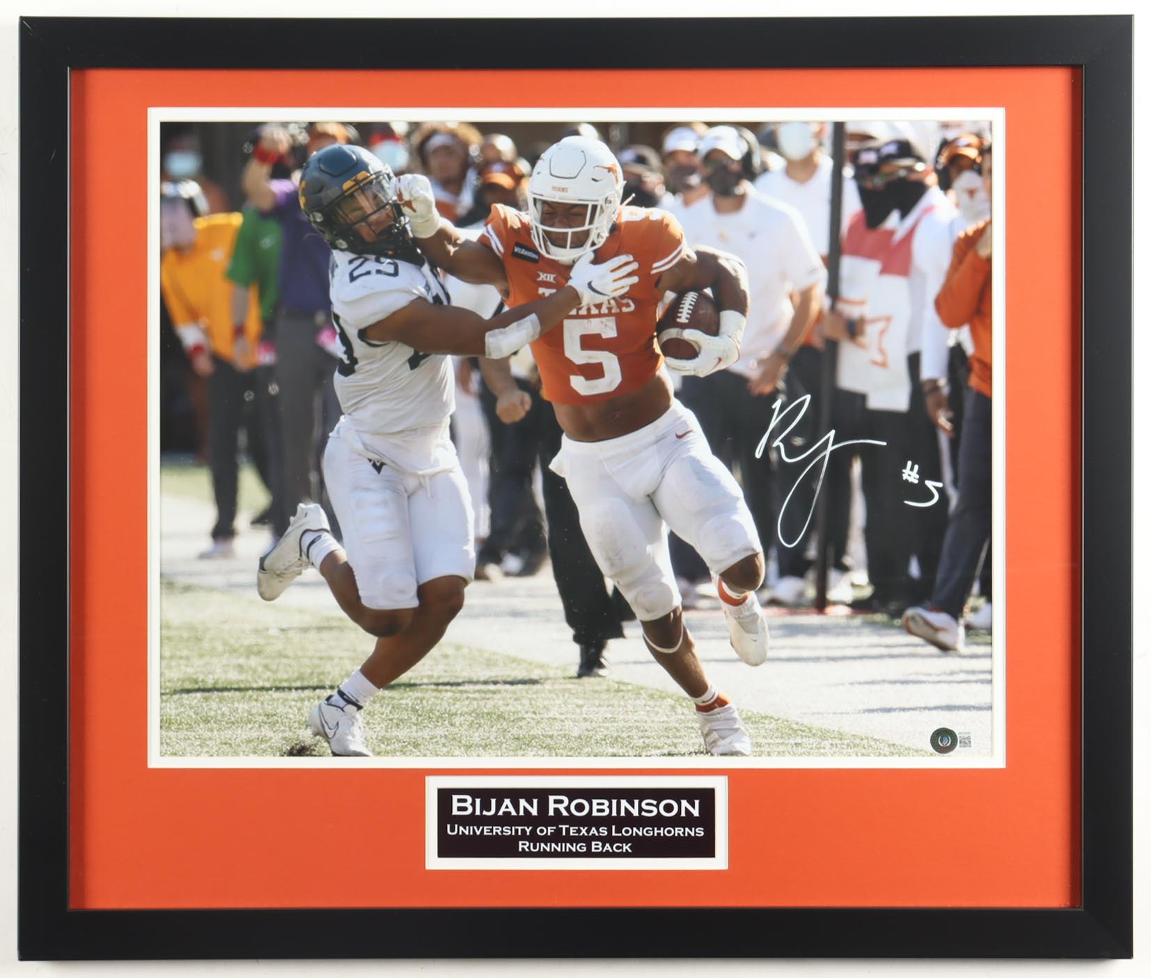 Bijan Robinson Signed Texas Longhorns Custom Framed Photo Display (Beckett) at PristineAuction.com Bijan Robinson Signed Texas Longhorns Custom Framed Photo Display (Beckett) at PristineAuction.com