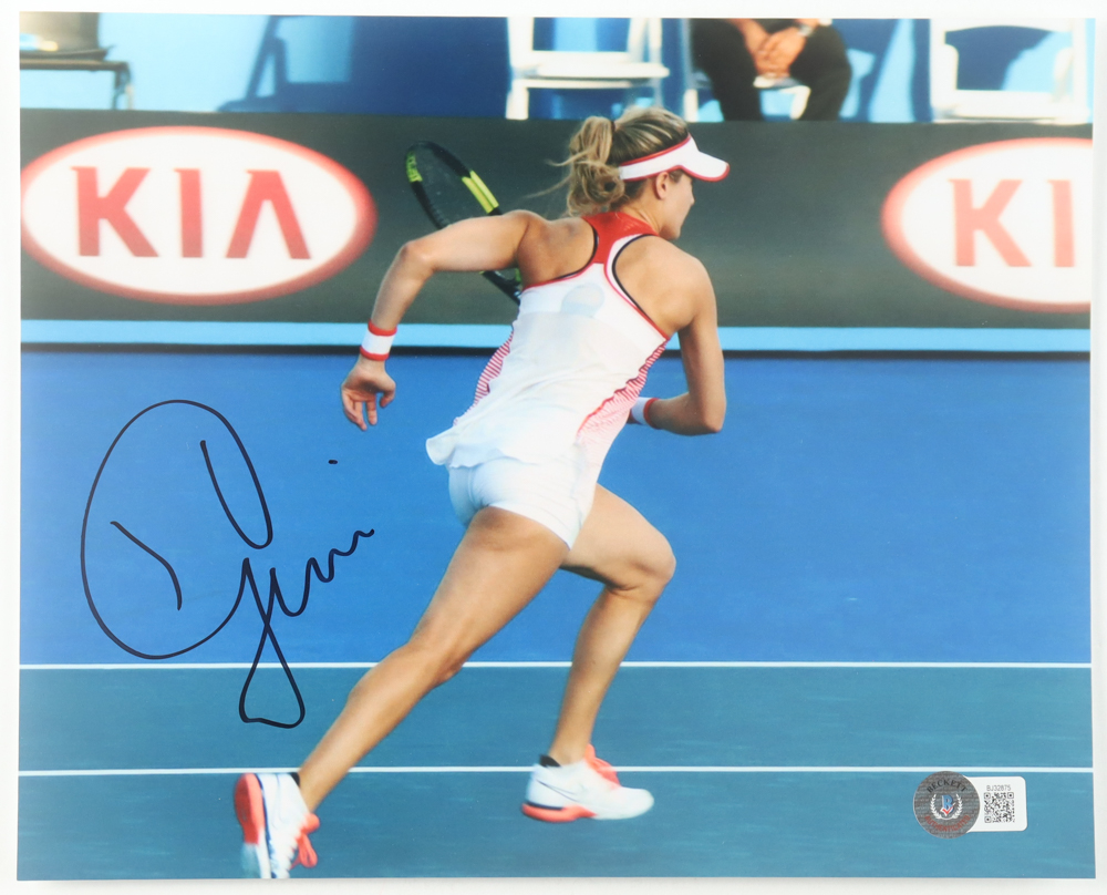 Eugenie Bouchard Signed 8x10 Photo (Beckett) at PristineAuction.com Eugenie Bouchard Signed 8x10 Photo (Beckett) at PristineAuction.com